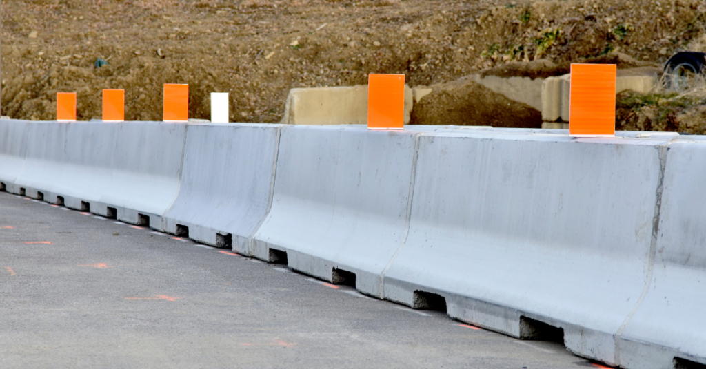 Fourniture et Pose De Glissières de Sécurité en Béton sur La RN28 – Wilaya de Sétif